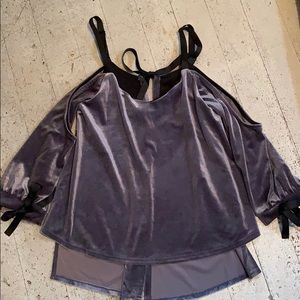 Romeo & Juliet Couture gray velvet top